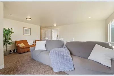 1497 W Meadow Glen Dr, Bluffdale, UT 84065 - Photo 21