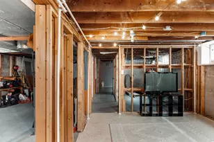 759 S Kilbourne Ct, Salt Lake City, UT 84102 - Photo 17