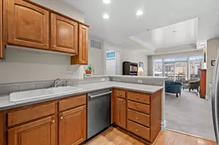 150 S 300 E, Salt Lake City, UT 84111 - Photo 7