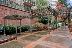 150 S 300 E, Salt Lake City, UT 84111 - Photo 19