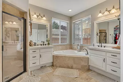 2462 W Stonehaven Loop S, Lehi, UT 84043 - Photo 9