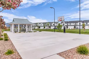 977 E Seaside St, Saratoga Springs, UT 84045 - Photo 29