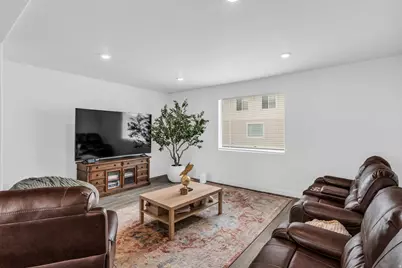 977 E Seaside St #1896, Saratoga Springs, UT 84045 - Photo 3