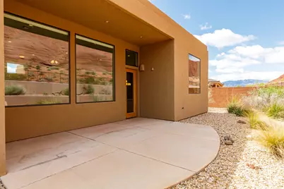 309 E 400 N, Ivins, UT 84738 - Photo 27