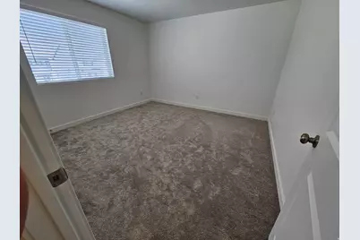 3483 N Sparrow Ln, Eagle Mountain, UT 84005 - Photo 11