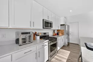 3483 N Sparrow Ln, Eagle Mountain, UT 84005 - Photo 11