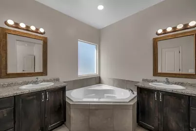 3544 E Broken Mesa Dr, Saint George, UT 84790 - Photo 9