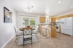 1282 N 25 E, Layton, UT 84041 - Photo 5