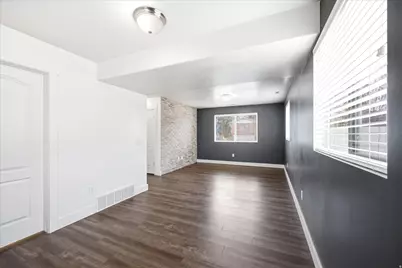 1282 N 25 E, Layton, UT 84041 - Photo 15