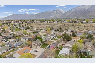 1253 E Meadow Ridge Rd S, Sandy, UT 84094 - Photo 33