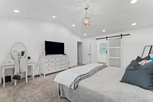 1253 E Meadow Ridge Rd S, Sandy, UT 84094 - Photo 15