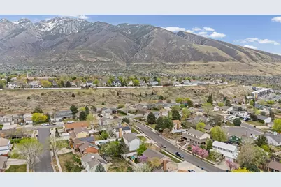 1253 E Meadow Ridge Rd S, Sandy, UT 84094 - Photo 37
