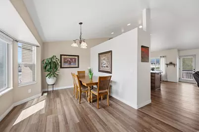 445 S Sunset Dr W, Kaysville, UT 84037 - Photo 5