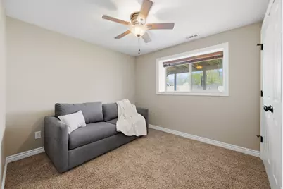 445 S Sunset Dr W, Kaysville, UT 84037 - Photo 27