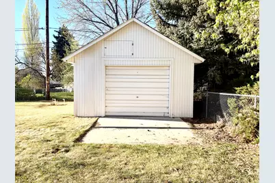 645 W 250 S, Vernal, UT 84078 - Photo 23