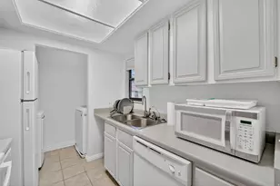 6869 S Countrywood Circle, Midvale, UT 84047 - Photo 7