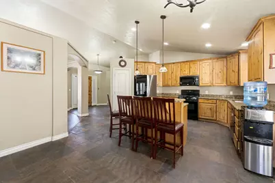 11178 S Via Bonito Dr W, South Jordan, UT 84095 - Photo 11