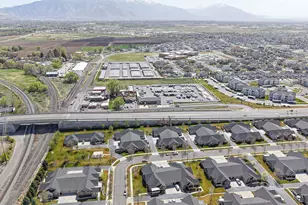 458 W 350 S #D S, Springville, UT 84663 - Photo 25