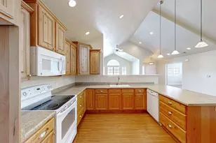 458 W 350 S #D S, Springville, UT 84663 - Photo 9