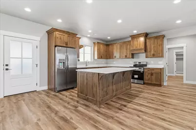 651 E 800 N, Richfield, UT 84701 - Photo 9