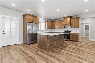 651 E 800 N, Richfield, UT 84701 - Photo 9