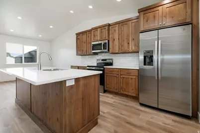 174 N 400 W, Preston, ID 83263 - Photo 9