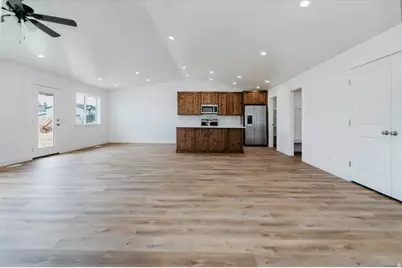 174 N 400 W, Preston, ID 83263 - Photo 5