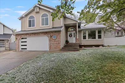 7975 S Showcase Ln, Sandy, UT 84094 - Photo 29