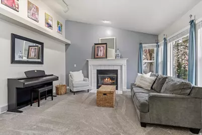 7975 S Showcase Ln, Sandy, UT 84094 - Photo 3