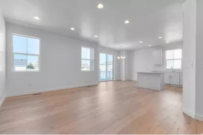 2582 S Sinbad Way, Magna, UT 84044 - Photo 9