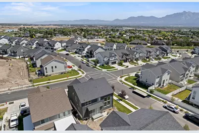 4201 W Paladin Way, Herriman, UT 84065 - Photo 33