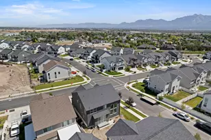 4201 W Paladin Wy, Herriman, UT 84065 - Photo 33