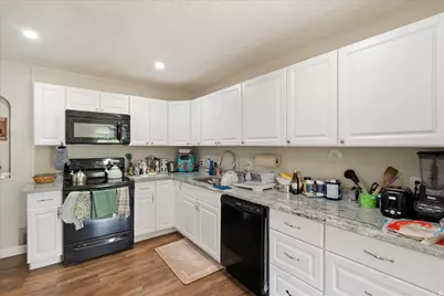 803 Bel Mar Dr, South Ogden, UT 84403 - Photo 11