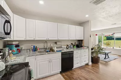 803 Bel Mar Dr, South Ogden, UT 84403 - Photo 9