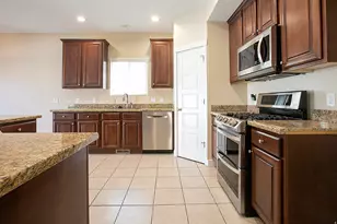 1203 E Roma Dr, Fruit Heights, UT 84037 - Photo 9