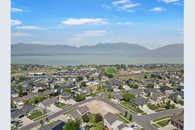 127 W Honeysuckle Dr #221, Saratoga Springs, UT 84045 - Photo 9