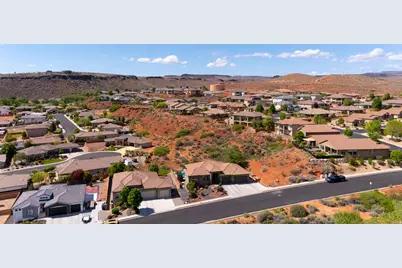 1063 N 2050 Cir E, Saint George, UT 84770 - Photo 45
