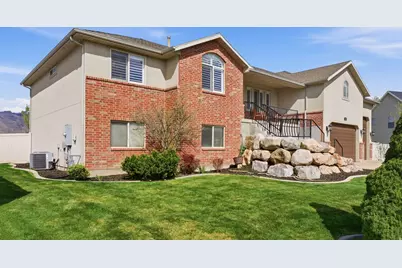 134 N Wagon Wheel Cir, Farmington, UT 84025 - Photo 3