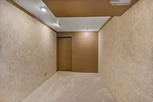 3832 W Hummingbird Way S, West Valley, UT 84120 - Photo 23