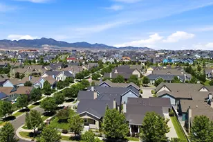 4956 W Black Twig Dr Dr, South Jordan, UT 84009 - Photo 9