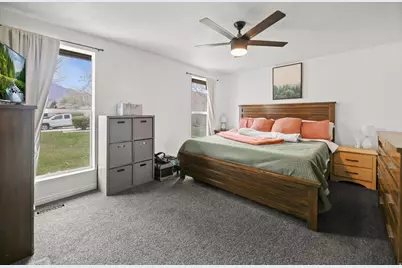 5844 S 920 E, Murray, UT 84121 - Photo 13