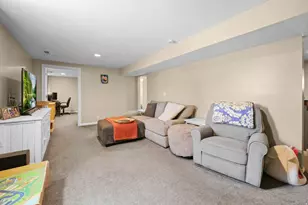 5844 S 920 E, Murray, UT 84121 - Photo 23