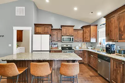 1322 N 250 E, Brigham City, UT 84302 - Photo 7