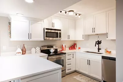 230 E Broadway #1005, Salt Lake City, UT 84111 - Photo 5