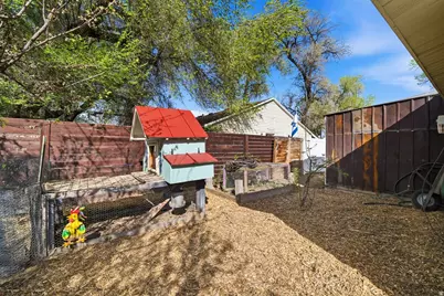 360 E Sandy Park Cir, Midvale, UT 84047 - Photo 23