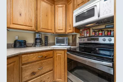 4935 S Marianna Dr, Taylorsville, UT 84129 - Photo 9