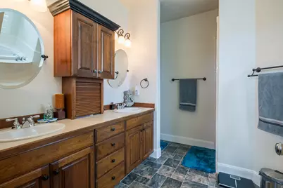 54 S Ivie, Roosevelt, UT 84066 - Photo 17