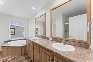 1271 W Hummingbird St, Salt Lake City, UT 84123 - Photo 23