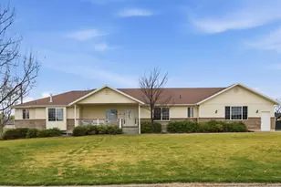 630 E 100 S, Hyrum, UT 84319 - Photo 1