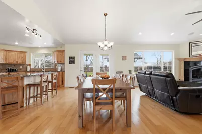 630 E 100 S, Hyrum, UT 84319 - Photo 15